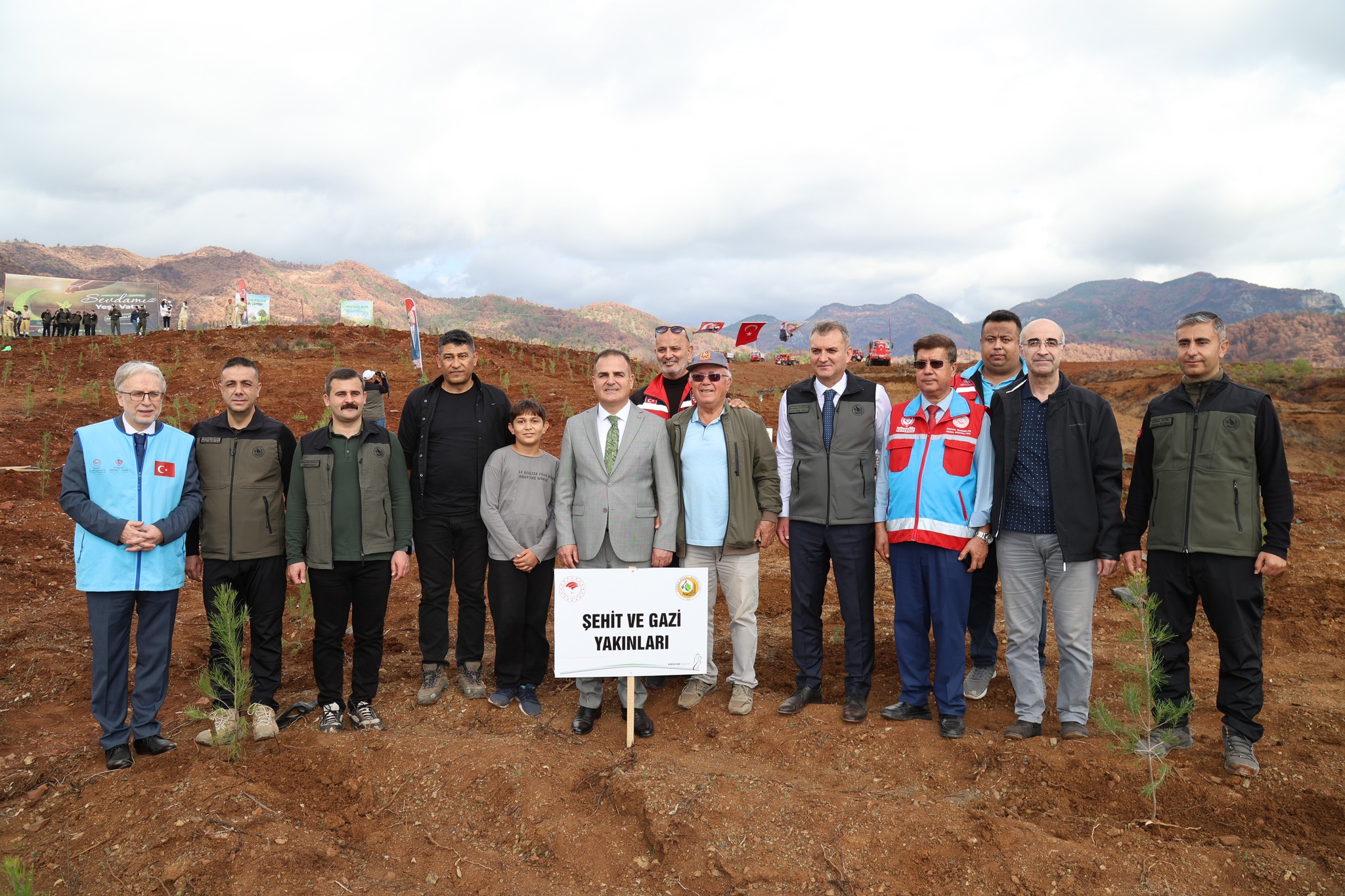 Köyceğiz’de Yeşil Vatan Seferberliğinde Fidanlar Toprakla Buluştu