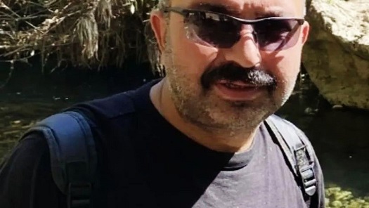 Gaziantep’te öğretmen Süleyman Sevinç otobüs durağında fenalaşarak hayatını kaybetti