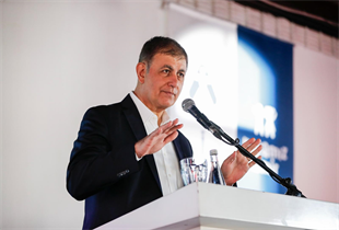 Başkan Tugay’dan TCDD’ye İZBAN çıkışı: “Ray kirasını kaldırın, 90 dakika hemen gelsin