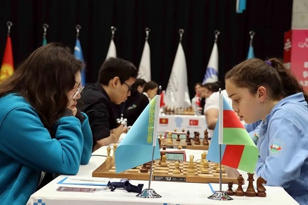 GAZİANTEP’TE SATRANÇ TARİHİNE GEÇEN ÇİFTE ŞAMPİYONA HEYECANI SÜRÜYOR