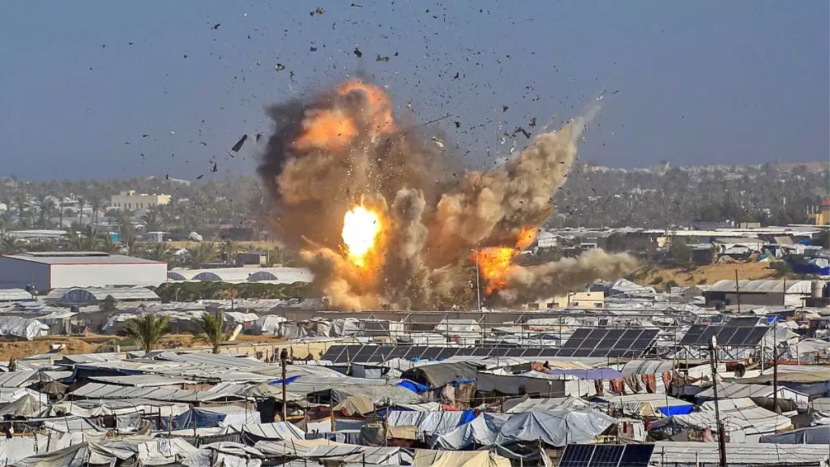 İsrail'in Gazze'deki hava saldırılarında en az 32 Filistinli öldü