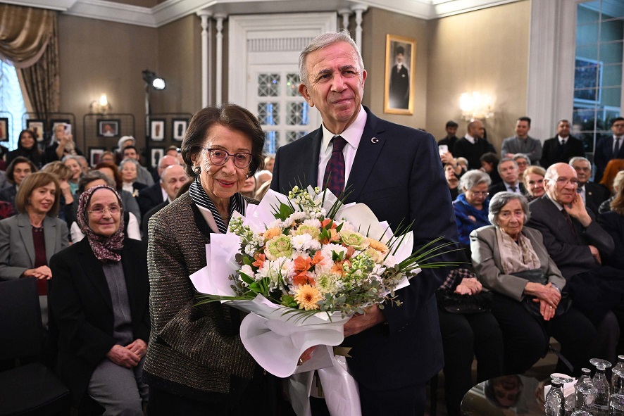 MEVHİBE İNÖNÜ, NURSEN YAVAŞ’IN EV SAHİPLİĞİNDE ANKARA’DA ANILDI