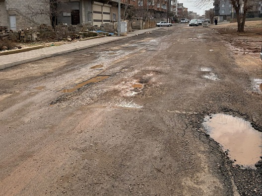 Nizip’te araçlar tamirciden çıkamıyor… Nizip’te kar gitti, çukurlar kaldı