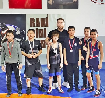 GRUP MÜSABAKALARINA KATILMA HAKKI KAZANDILAR