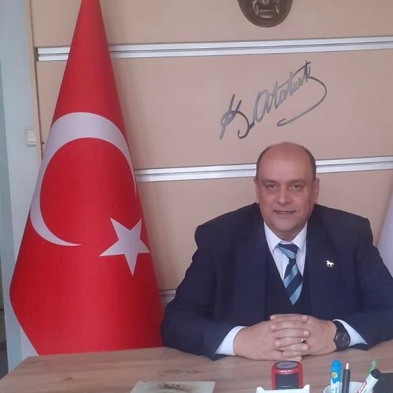 İL BAŞKANI CÖMERT SERT KONUŞTU  EMEKLİLERİMİZ SADAKA DEĞİL EMEĞİNİN KARŞILIĞINI İSTEMEKTEDİR 