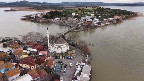 Bursa’nın “Küçük Venedik”i Gölyazı turizm sezonuna hazır