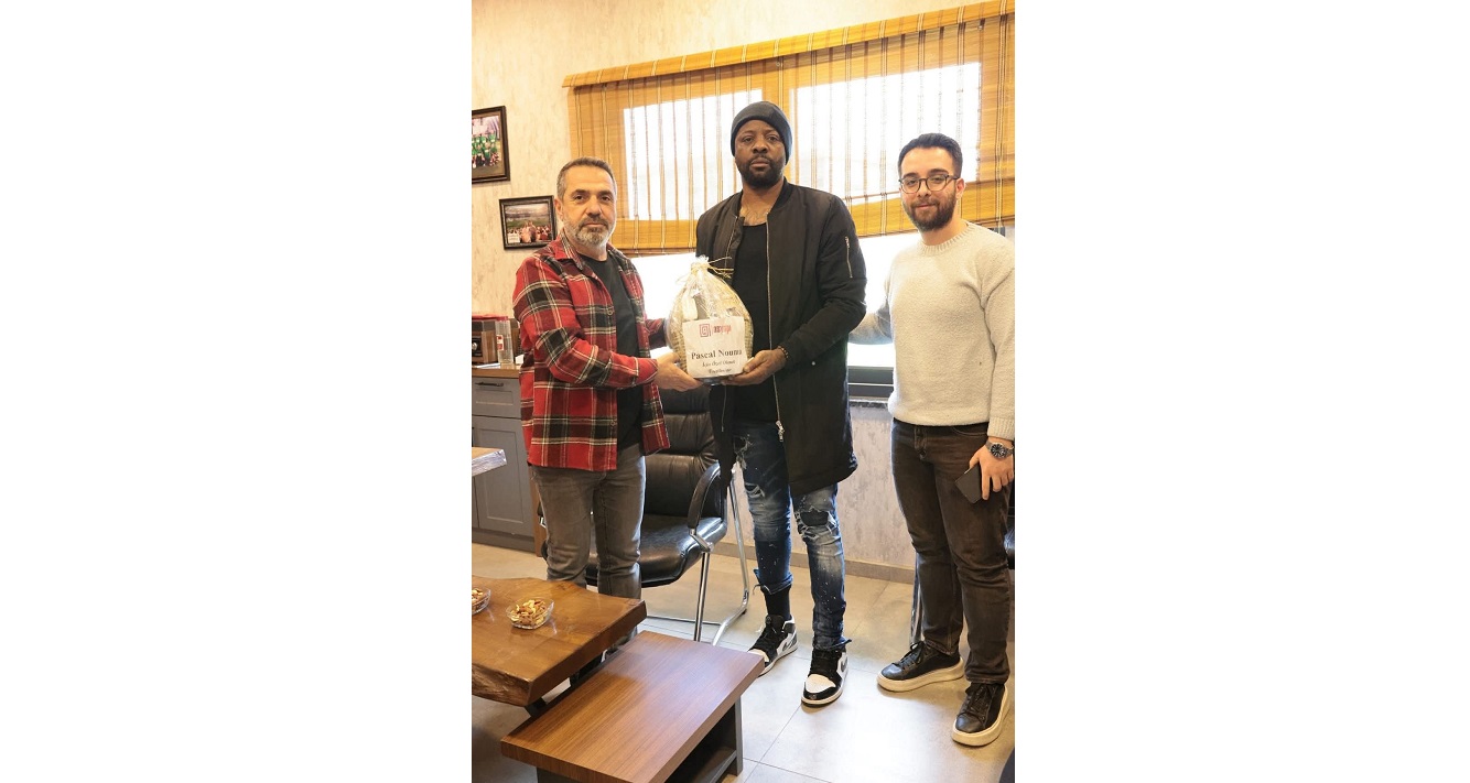 Pascal Nouma Edremit’te Beşiktaşlılarla Buluştu