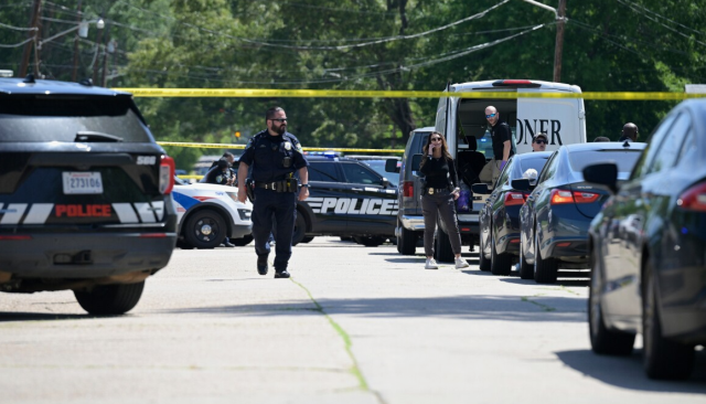 7'si kendi çocuğu olmak üzere 8 çocuğu silahla vurarak öldürdü