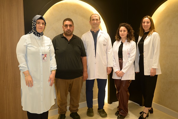 AĞRISIZ TÜP MİDESİ AMELİYATIYLA 6 AYDA 50 KİLO VERDİ  HATEM HASTANESİ OBEZİTE MERKEZİ ŞİFA DAĞITIYOR