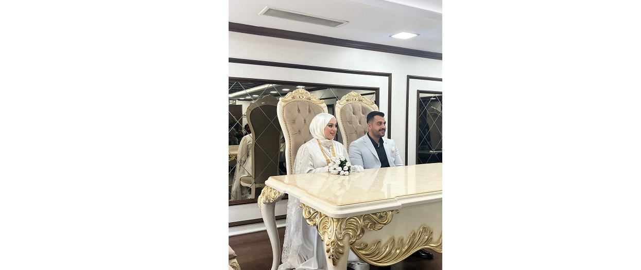 Bir dönem İpekyolu Haber Ajansı Genel Müdür Yardımcılığı görevinde bulunan, Merinos İnsan Kaynakları personeli ve gazeteci Özlem Göçer, hayatını Bahadır Özgür ile birleştirdi. Özlem Göçer ve Bahadır Özgür’den Mutluluğa “Evet”