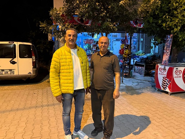 Şarkıcı Çelik’ten Adıyaman’da Örnek Davranış: Mahalle Bakkalının 500 Bin TL’lik Borcu Kapandı