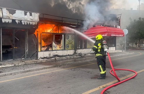 Mersin’de Unlu Mamuller Fırınında Yangın Paniği
