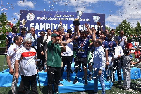 ŞAHİNBEY AMPUTE KUPAYI KALDIRDI