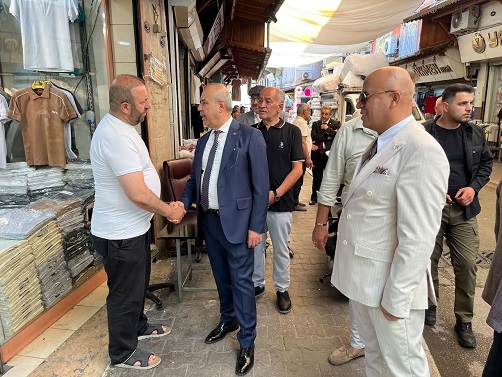 BAŞKAN KILIÇ, HAZIR GİYİM ESNAFI İLE BULUŞTU  "HER ZAMAN SAHADA, ESNAFIMIZIN YANINDA OLACAĞIZ"