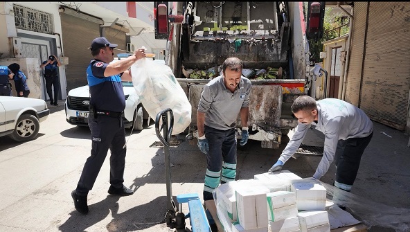 ŞAHİNBEY BELEDİYESİ ZABITA EKİPLERİNDEN SAHTE ETİKET OPERASYONU