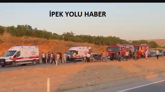 Gaziantep-Nizip Yolunda Feci Kaza: 3 Kişi Hayatını Kaybetti 3 kişi hayatını kaybetti, 2’si çocuk 3 kişi yaralandı.