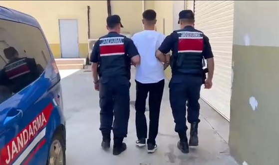 11 YIL 9 AY KESİNLEŞMİŞ HAPİS CEZASIYLA ARANAN ŞAHIS JASAT’TAN KAÇAMADI