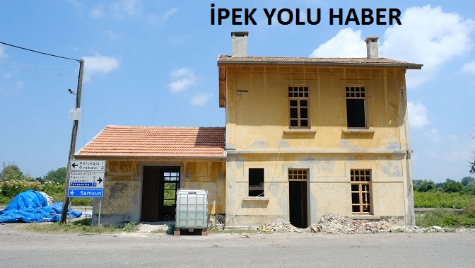 Hamzalı Tarihi Tren Garı’nda restorasyon çalışması devam ediyor. 