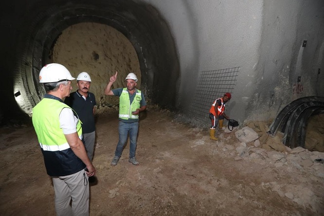 BAŞKAN TAHMAZOĞLU “TÜNEL ÇALIŞMAMIZDA 1.453 METREDEYİZ”