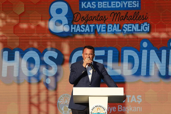 Kaş’ta 8. Doğantaş Hasat ve Bal Şenliği yapıldı