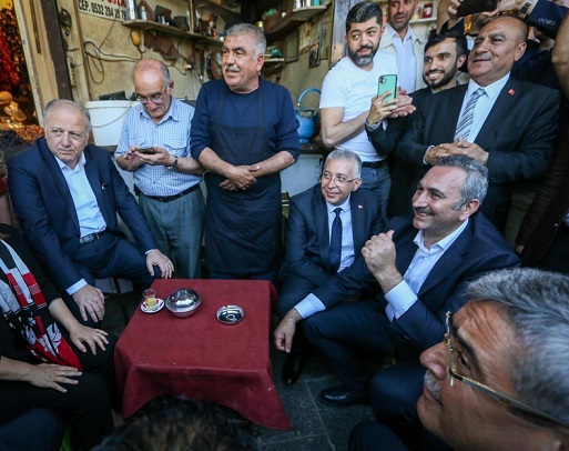 28 MAYIS CUMHURBAŞKANLIĞI SEÇİMLERİ İÇİN AK PARTİ GAZİANTEP MİLLETVEKİLLERİ TAM KADRO SAHADA!