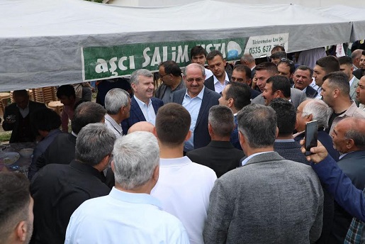  AKYÜREK, KARAPINAR’IN 11 MAHALLESİNDE VATANDAŞLARLA BULUŞTU AKYÜREK: “28 MAYIS PARTİLER ÜSTÜ, TÜRKİYE’NİN BEKASI MESELESİDİR”