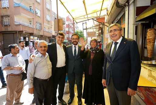  FADILOĞLU, ÖZKEÇECİ İLE BİRLİKTE 29 EKİM ESNAFINI ZİYARET ETTİ ESNAFININ SORUN, TALEP VE GÖRÜŞLERİNİ DİNLEDİLER