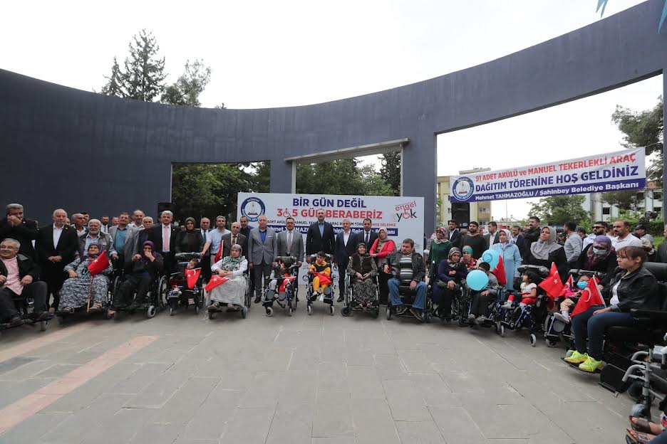 ŞAHİNBEY BELEDİYESİ’NDEN ENGELLİ 3.375 VATANDAŞA AKÜLÜ VE MANUEL TEKERLEKLİ SANDALYE   
