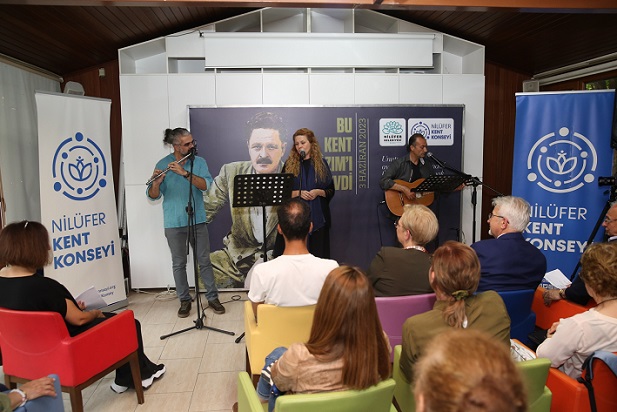    Nâzım Hikmet, ölümünün 60’ıncı yıl dönümünde Nilüfer Belediyesi ve Nilüfer Kent Konseyi’nin düzenlediği etkinlikte eserleriyle anıldı. 