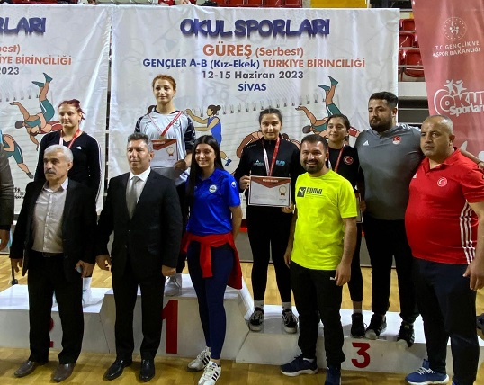  Kaş Belediye Spor Türkiye Güreş Şampiyonası’nda 3 madalya kazandı