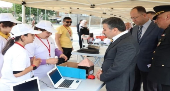DÜZCE KODLANIYOR PROJESİNE TAM DESTEK