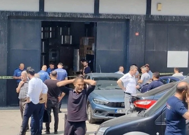 GÜNGÖREN’DE  TEKSTİL ATÖLYESİNDE ASANSÖR DÜŞTÜ BİR KİŞİ ÖLDÜ   