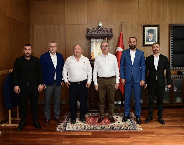  Başkan Güngör, Kadirli ve Ahlat Belediye Başkanını Ağırladı
