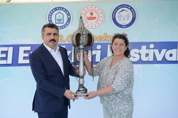    YILDIRIM BELEDİYESİ 3. GELENEKSEL EL EMEKLERİ FESTİVALİ 6-9 TEMMUZ TARİHLERİNDE YILDIRIM KÜLLİYESİ BAHÇESİNDE DÜZENLENECEK.