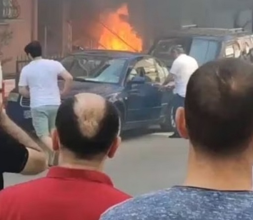    Şahinbey Caddesi Denizciler Sokak’ta bulunan binanın giriş katında patlama oldu