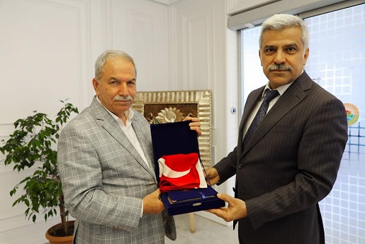 İL EMNİYET MÜDÜRÜ ÖZEN’DEN BAŞKAN DEMİRTAŞ’A İADE-İ ZİYARET BAŞKAN DEMİRTAŞ EMNİYET TEŞKİLATIMIZ HER ZAMAN BİZLERİN GURUR KAYNAĞI OLMUŞTUR   
