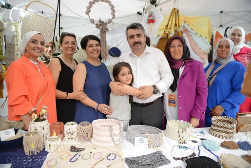 EL EMEKLERİ FESTİVALİ BAŞLADI KADINLARIN EL EMEĞİ ÜRÜNLERİ GÖRÜCÜYE ÇIKTI   