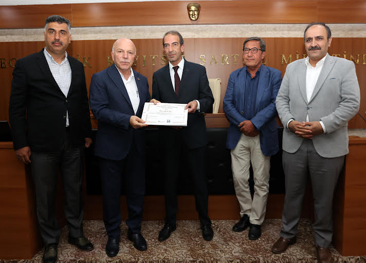 Erzurum Büyükşehir Belediyesi çalışanlarına bilim adamları eşliğinde arazi yönetimi ve kentsel dönüşüm eğitimi verdi