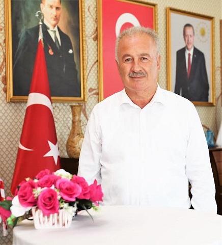  Aksu Belediye Başkanı Halil Şahin, 15 Temmuz hain darbe girişiminin yedinci yıl dönümünde bir mesaj yayımlayarak, darbe girişimini bir kez daha kınadı.