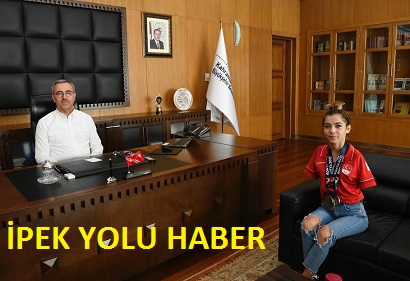 Başkan Güngör, Milli Yüzücü Sevilay Öztürk’ü Ağırladı