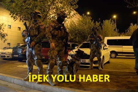 UÇAKTA BOMBA PANİĞİ 