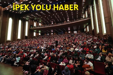  ŞAHİNBEY KONGRE VE SANAT MERKEZİ’NDE GAZİANTEPLİLER UYGUR KARDEŞLERLE BULUŞTU