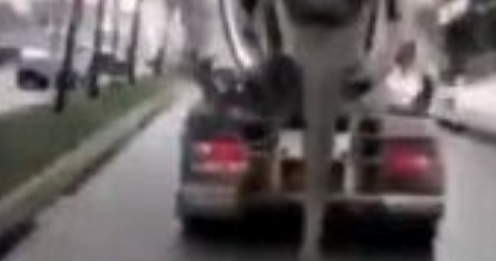 BAĞCILARA AMBULANSLA YOL VERMEYEN BETON MİKSWRİ TRAFİKTEN MEN EDİLDİ