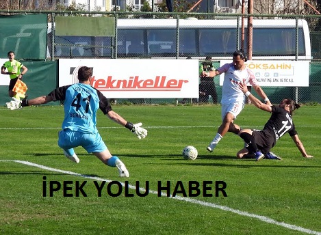    Geriye düştüğü Efeler maçında muhteşem dönüşüyle zirvedeki yerini koruyan Kepez Belediyespor’da şampiyonluk hesapları yapılmaya başladı