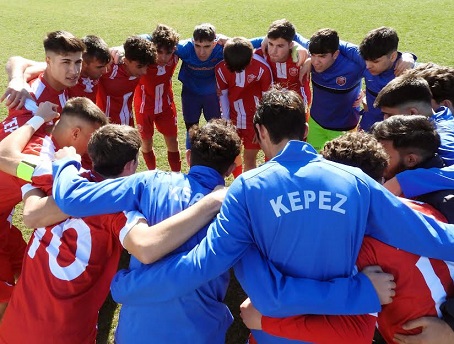 Kepez’in U18 dolu dizgin gidiyor
