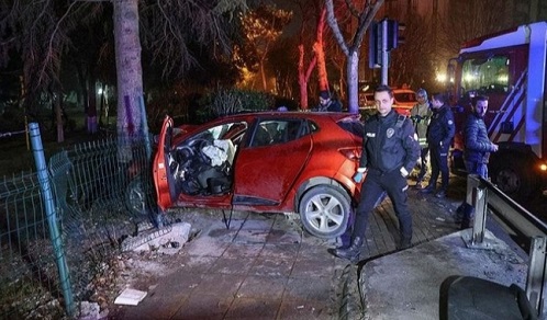 BAKIRKÖY’DE KORLUNÇ KAZA 1 ÖLDÜ 5 KİŞİ YARALANDI