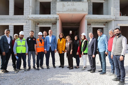 AK PARTİ GAZİANTEP MİLLETVEKİLİ ADAYI ABDULHAMİT GÜL, İSLAHİYE’DE YENİ SANAYİ ALANININ BELİRLENDİĞİ MÜJDESİNİ VERDİ