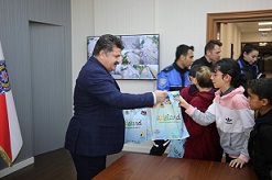 İl Emniyet Müdürlügü Yalovalı okul Talaberlerini Agırladı