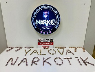 YALOVADA UYUŞTUCU TAŞIYAN SÜPHELİLERE OPARASYON