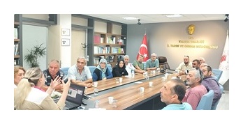 CEVİZ YETİŞTİRİCİLERİNE İYİ TARIM İLE İŞ SAĞLIĞI VE GÜVENLİĞİ EĞİTİMİ VERİLDİ